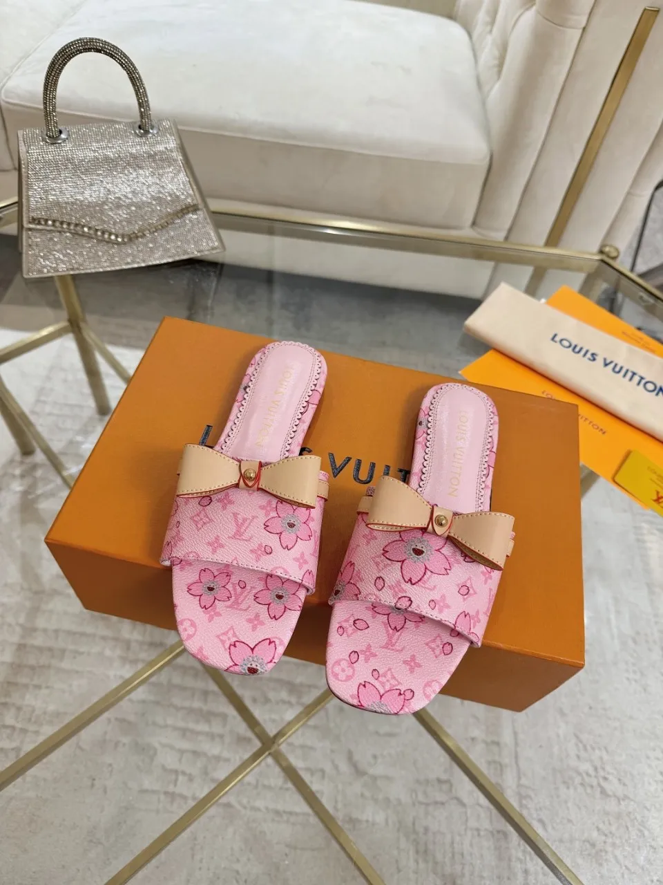👟👟Ex-factory price 340👟👟 Genuine leather sole +40 Lv denim jacquard slippers, ex-factory price 70-43 Leather sole +40